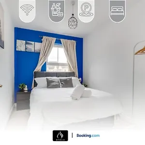  Holiday home 2 Bed House By Boyeilles Short Lets & Serviced With Balcony & Free Parking United Kingdom